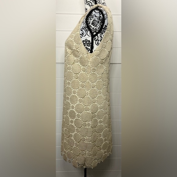 Alice & Olivia Dress Womens 8 Light Gold Metallic Lace Shift Mod Mini Cocktail - Picture 8 of 15